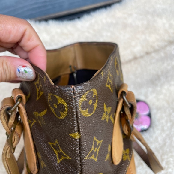 ❎SOLD OUT ❎LOUIS VUITTON Vintage Monogram Small Bucket Bag Includes * - Picture 11 of 17